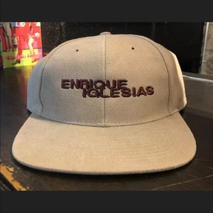 enrique iglesias vivir nissin cap snapback